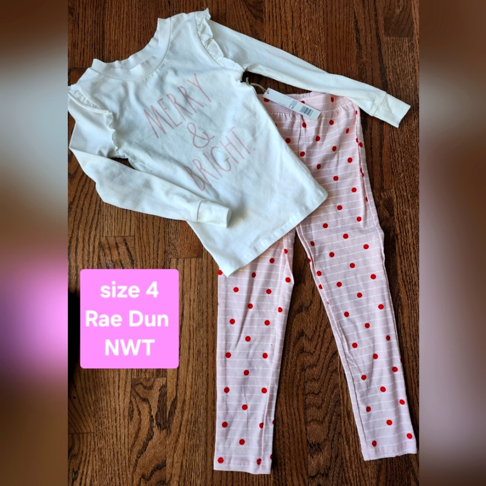Size 4 Rae Dunn Merry and Bright